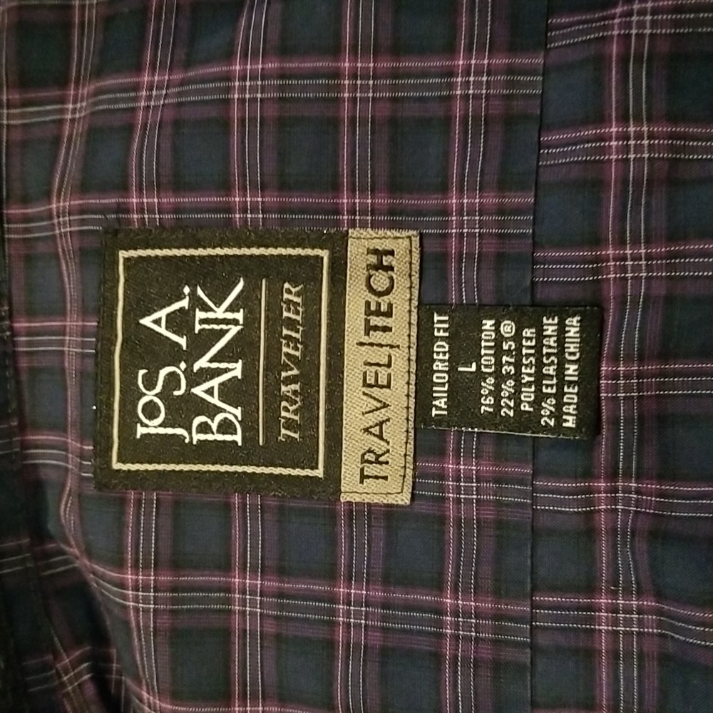 Jos.A.BANK TRAVELER Long Sleeve Shirt. SIZE L  TRAVEL TECH Wrinkle Resistant Fab